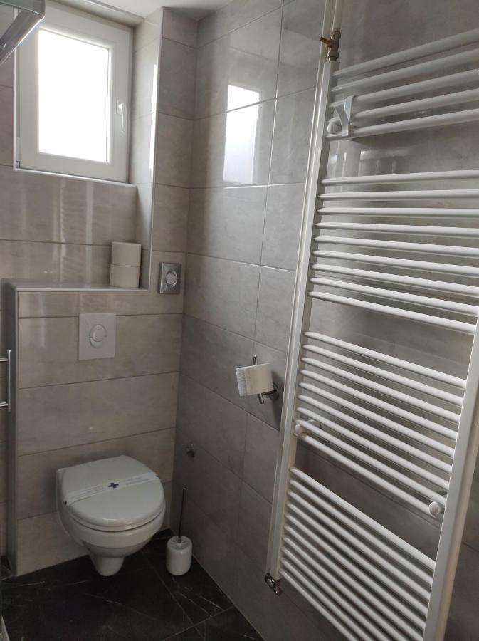 Happy Apartment Karlovac Exterior photo